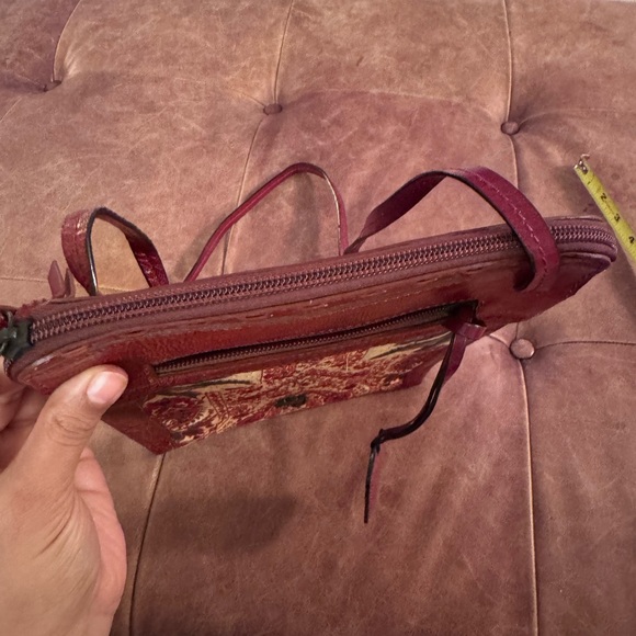 Ritu Kumar Crossbody Bag - Picture 3 of 4